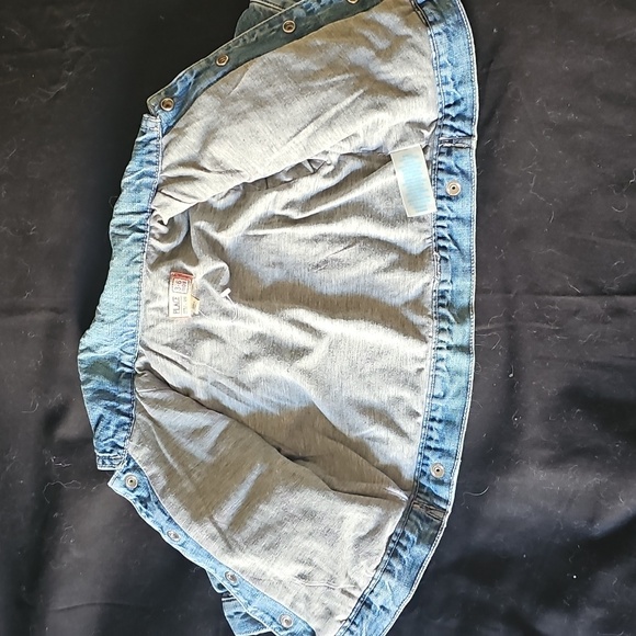 Place Light Blue Jean Jacket Size 3-6 Mo - Picture 4 of 5